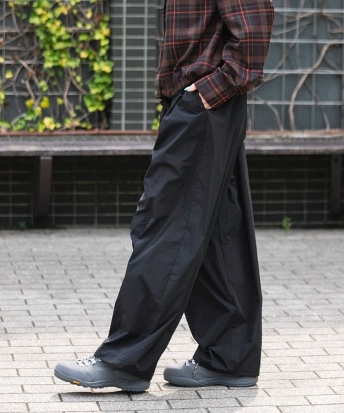 EKAL(エカル)の「MoLightテーパードパンツ(その他パンツ・レディース・グリーン/ブラック・ONE)」の3枚目の写真