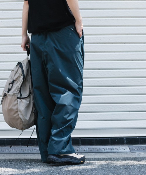 EKAL(エカル)の「MoLightテーパードパンツ(その他パンツ・レディース・グリーン/ブラック・ONE)」の14枚目の写真