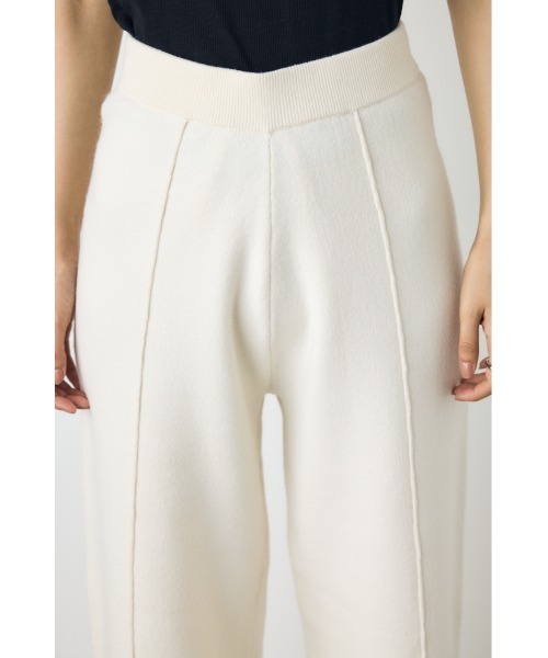 AZUL by moussy(アズールバイマウジー)の「洗濯OK♪【セットアップ対応】大人気シリーズ!格上げニットワイドパンツ 秋服 冬服 ウエストゴム リラックス ウォッシャブルニット(スラックス・レディース・ブラック/杢グレー/オフホワイト・MEDIUM/SMALL)」の9枚目の写真