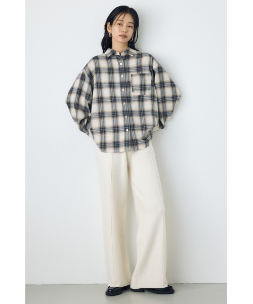 AZUL by moussy(アズールバイマウジー)の「洗濯OK♪【セットアップ対応】大人気シリーズ!格上げニットワイドパンツ 秋服 冬服 ウエストゴム リラックス ウォッシャブルニット(スラックス・レディース・ブラック/杢グレー/オフホワイト・MEDIUM/SMALL)」の11枚目の写真