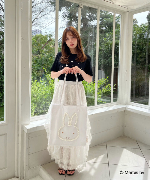 MIIA(ミーア)の「miffy パールダイカットトートバッグ(トートバッグ・レディース・オフホワイト・FREE)」の2枚目の写真