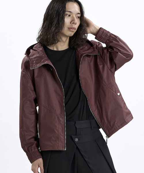 NO ID.(ノーアイディ)の「mj11858- コーティングフーデッドBLZ ブルゾン(859006-565B)(ブルゾン・メンズ・ワイン/ブラック×グレー/ブラック・ONE SIZE)」の19枚目の写真