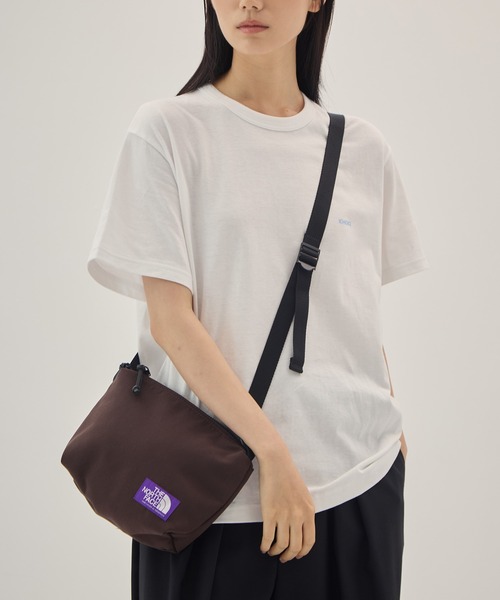 THE NORTH FACE PURPLE LABEL(ザ ノースフェイス パープルレーベル)の「【THE NORTH FACE PURPLE LABEL/ザ・ノース・フェイス パープルレーベル】Field Small Shoulder Bag/フィールド スモール ショルダーバッグ/軽量/通勤(ショルダーバッグ・レディース・ブラウン/ブラック/ライトグレー・FREE)」の1枚目の写真