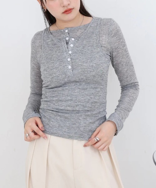 Bab(バブ)の「ボタンタンクセット ヘンリーネックトップス(Tシャツ/カットソー・レディース・ネイビー/ブラック/ブラウン/杢グレー・MEDIUM)」の5枚目の写真
