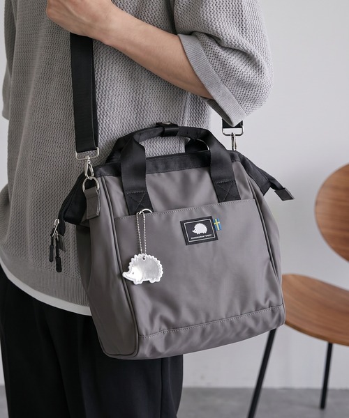 SCANDINAVIAN FOREST(スカンジナビアン・フォレスト)の「SCANDINAVIAN FOREST 撥水がま口ショルダーBAG(ショルダーバッグ・メンズ・チャコール/ブラック/ベージュ/カーキ・FREE)」の2枚目の写真