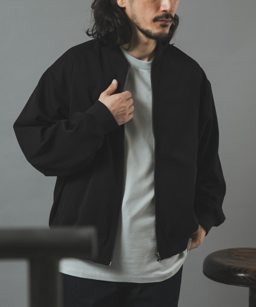 ITEMS URBANRESEARCH(アイテムズ アーバンリサーチ)の「TRストレッチ MA-1 ブルゾン(ブルゾン・メンズ・ブラック/オリーブ/チャコールグレー・MEDIUM/LARGE)」の13枚目の写真