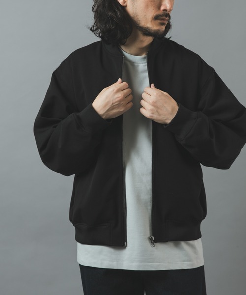 ITEMS URBANRESEARCH(アイテムズ アーバンリサーチ)の「TRストレッチ MA-1 ブルゾン(ブルゾン・メンズ・ブラック/オリーブ/チャコールグレー・MEDIUM/LARGE)」の15枚目の写真