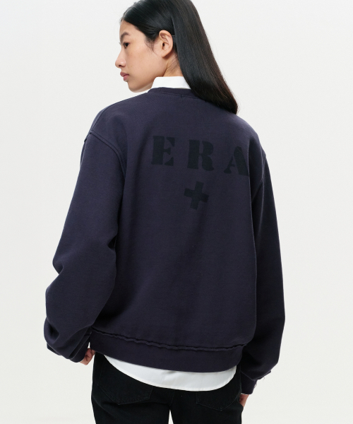 ERA(エラ)の「ユニセックス ERA ローエッジ スウェットシャツ - ネイビー(スウェット・レディース・その他・SMALL/MEDIUM/LARGE)」の4枚目の写真
