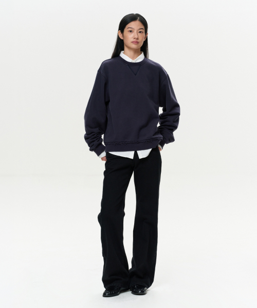 ERA(エラ)の「ユニセックス ERA ローエッジ スウェットシャツ - ネイビー(スウェット・レディース・その他・SMALL/MEDIUM/LARGE)」の5枚目の写真