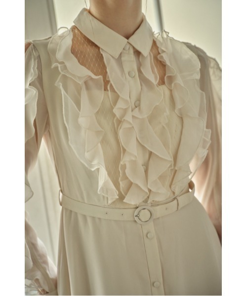 ERADIE(エラディエ)の「Sheer Cascade Shirt One-piece シアーラッフルシャツワンピース(ワンピース・レディース・ブラック/アイボリー・FREE)」の19枚目の写真