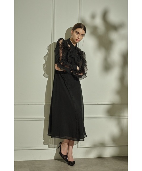 ERADIE(エラディエ)の「Sheer Cascade Shirt One-piece シアーラッフルシャツワンピース(ワンピース・レディース・ブラック/アイボリー・FREE)」の8枚目の写真