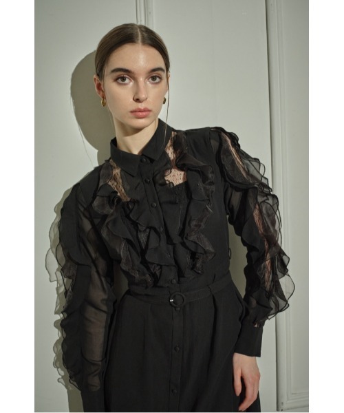 ERADIE(エラディエ)の「Sheer Cascade Shirt One-piece シアーラッフルシャツワンピース(ワンピース・レディース・ブラック/アイボリー・FREE)」の13枚目の写真