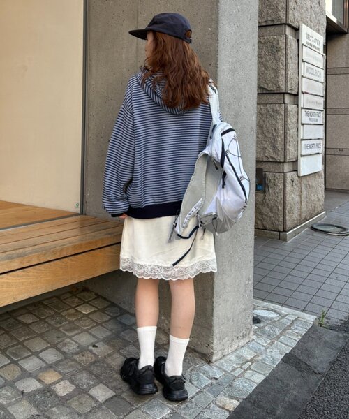 w closet(ダブルクローゼット)の「ボーダーフリルニットパーカー(パーカー・レディース・ブルー/グリーン/アイボリー/レッド・FREE)」の17枚目の写真