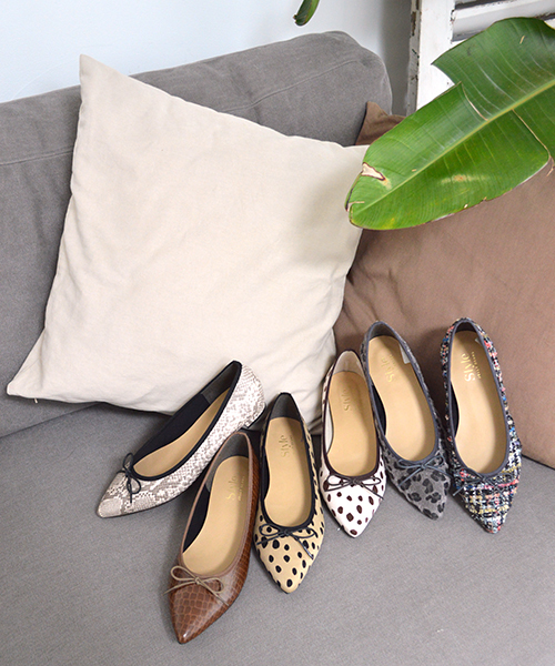 JELLY BEANS（ジェリービーンズ）の「【Made in Japan】【WEB限定】ポインテッドバレエシューズ(103-1125)JELLY BEANS(ジェリービーンズ)（バレエシューズ・レディース・ベージュ/ブラック/パイソン/レッド/ライトベージュ/シルバー/チェリーレッド/ピンクベージュ/ナチュラル/レオパード/パープル/ダークブラウン/アンティークシルバー/マルチ/アイボリー/ベージュ系その他/ブラック系その他/ミックスグレー/オフホワイト/ライトブラウン/ブラックミックス/ベージュ×ブラック/チェック/ブラック系1/ベージュ系その他2・22.5/24/23/23.5/24.5/25/21.5/22/25.5）」の10枚目の写真