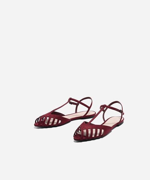 CHARLES & KEITH（チャールズ & キース）の「カットアウトサンダル / CUT-OUT SANDALS（サンダル・レディース・グリーン/レッド/ブラック・23cm/24cm/23.5cm/22.5cm/24.5cm）」の6枚目の写真