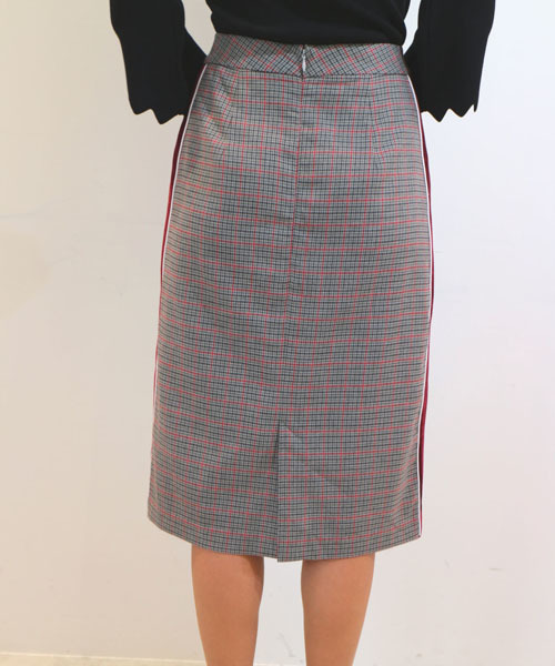 FREE'S MART（フリーズマート）の「◆サイドラインチェックペンシルスカート（スカート・レディース・グレー系その他/ホワイト系その他・MEDIUM/SMALL）」の17枚目の写真