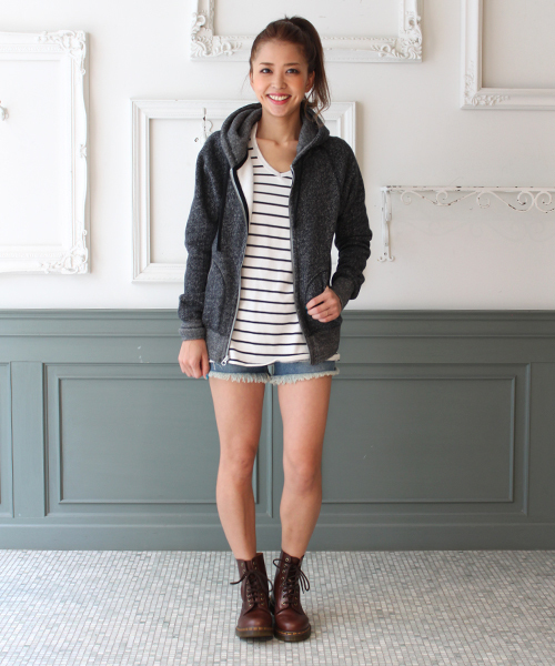 Ray BEAMS（レイビームス）の「Dr.Martens / PASCAL 8eye（ブーツ・レディース・ブラック/ブラウン・37/38/39）」の5枚目の写真