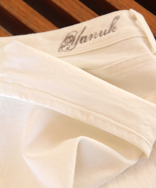 UNITED ARROWS（ユナイテッドアローズ）の「UA×YANUK WHITE クロップド パンツ†（デニムパンツ・レディース・ホワイト・36/38/40/34）」の5枚目の写真