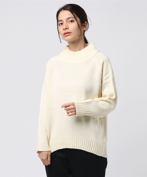 one way(ワンウェイ)の「立ち襟BIGニット(ニット/セーター・レディース・ホワイト/ライトグレー/ブラック/ライトブラウン/ダークブラウン・FREE)」の2枚目の写真