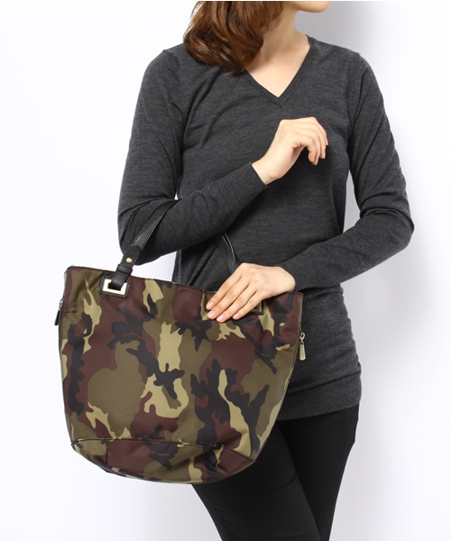 BEAUTY&YOUTH UNITED ARROWS（ビューティーアンドユースユナイテッドアローズ）の「BYSF ナイロン2WAYショルダー/トートバッグ◆（トートバッグ・レディース・ブラック/オリーブ/その他1/ネイビー/ダークグリーン/ブラウン・フリー）」の7枚目の写真