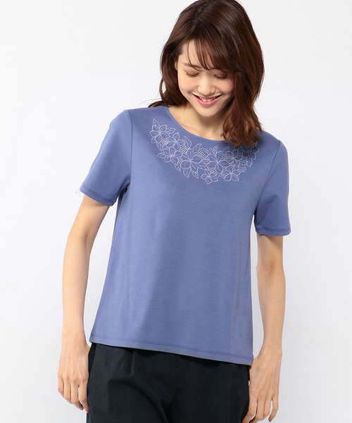 A/C DESIGN BY ALPHA CUBIC（エーシーデザインバイアルファキュービック）の「◇カタログ掲載◇刺しゅうプルオーバー（Tシャツ/カットソー・レディース・オフホワイト/ネイビー/サックスブルー/ブラック・M size/L size）」の4枚目の写真