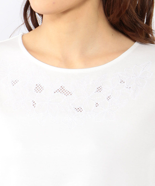 A/C DESIGN BY ALPHA CUBIC（エーシーデザインバイアルファキュービック）の「◇カタログ掲載◇刺しゅうプルオーバー（Tシャツ/カットソー・レディース・オフホワイト/ネイビー/サックスブルー/ブラック・M size/L size）」の8枚目の写真