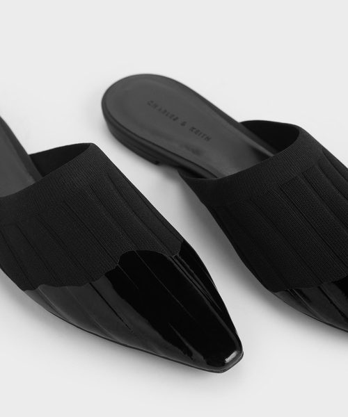 CHARLES & KEITH(チャールズ & キース)の「ニット ポインテッドトゥミュール / Knitted Pointed Toe Mules(スリッポン・レディース・ブラック/グリーン/ダークブルー・22.5cm/23cm/23.5cm/24.5cm/25cm/25.5cm)」の4枚目の写真