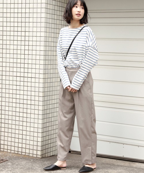 LAKOLE（ラコレ）の「サイドスリットストレートパンツ / LAKOLE（その他パンツ・レディース・ライトグリーン/ブラウン系その他/ライトイエロー・SMALL/MEDIUM）」の4枚目の写真