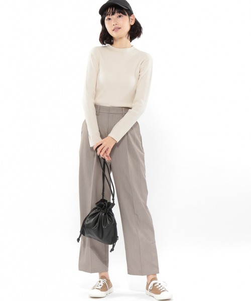 LAKOLE（ラコレ）の「サイドスリットストレートパンツ / LAKOLE（その他パンツ・レディース・ライトグリーン/ブラウン系その他/ライトイエロー・SMALL/MEDIUM）」の10枚目の写真