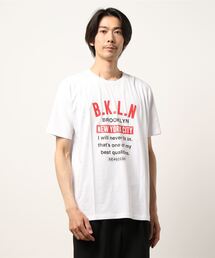 半袖ロゴプリントTシャツ