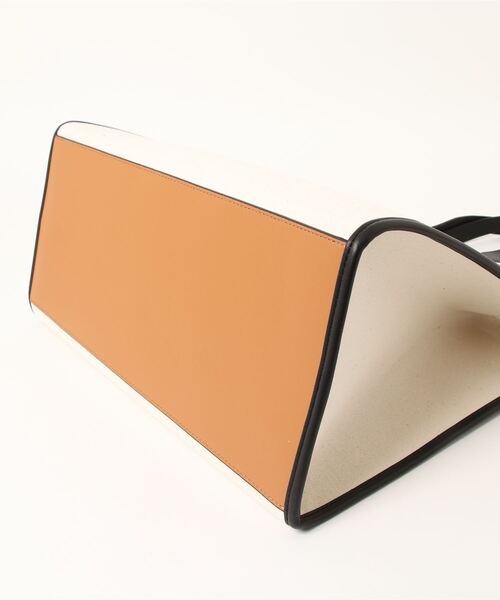 FIORELLI（フィオレッリ）の「【FIORELLI/フィオレッリ】バイカラーキャンバストートバッグ（トートバッグ・レディース・アイボリー・FREE）」の2枚目の写真