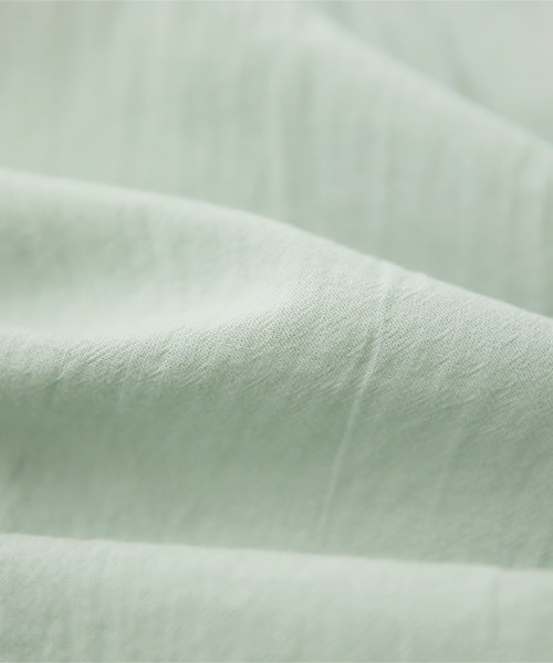 and it_（アンドイット）の「エミュラル emural 袖シャーリングコットンワイドブラウス（シャツ/ブラウス・レディース・ブラック系その他/アイボリー/クリーム/ネイビー×ホワイト/サックスブルー・M-L）」の16枚目の写真