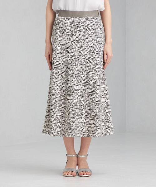 green label relaxing（グリーンレーベルリラクシング）の「CS ナロー フレア サテン ドット スカート（スカート・レディース・その他1・38/36）」の2枚目の写真