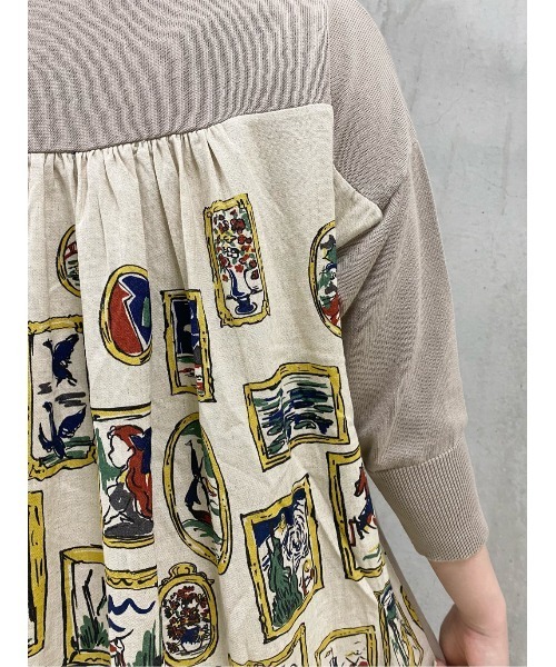 BEARDSLEY（ビアズリー）の「ミュージアムプリントニットワンピース（ワンピース・レディース・ベージュ/グレー・FREE）」の5枚目の写真