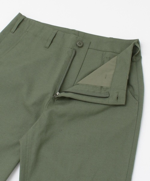 ITEMS URBANRESEARCH（アイテムズ アーバンリサーチ）の「リネン混 ストレッチテーパードパンツ（その他パンツ・メンズ・カーキ/ベージュ/ブラック/グレー・MEDIUM/LARGE）」の16枚目の写真