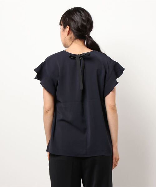 Te chichi TERRASSE（テチチテラス）の「バックリボンフレア袖ブラウス（シャツ/ブラウス・レディース・オフホワイト/オレンジ/ネイビー・ﾌﾘ-）」の4枚目の写真