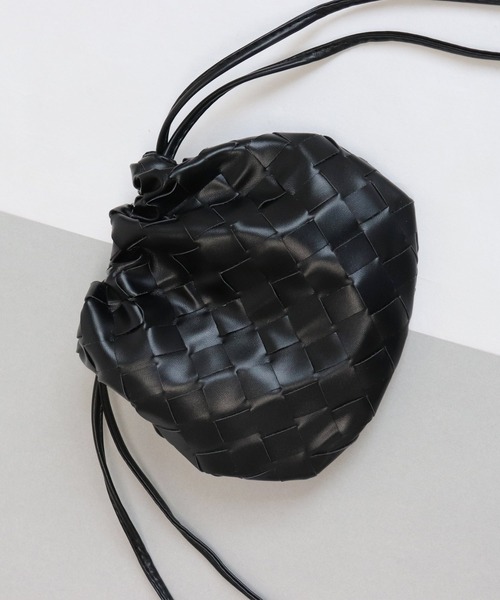 OSYAREVO(オシャレボ)の「メッシュレザー ミニショルダーバッグ(ショルダーバッグ・レディース・イエロー/グリーン/ピンク/コーラル/ブラック/オフホワイト・ONESIZE)」の22枚目の写真