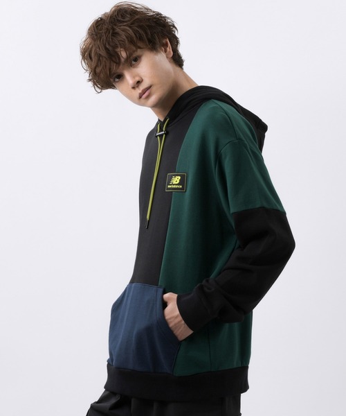 NEW BALANCE(ニューバランス)の「NB Athletics Higher Learning スウェットフーディー(パーカー・メンズ・ホワイト/ブルー系その他/バーガンディー/ブラック系その他・SMALL/MEDIUM/LARGE/X-LARGE/XX-LARGE)」の1枚目の写真