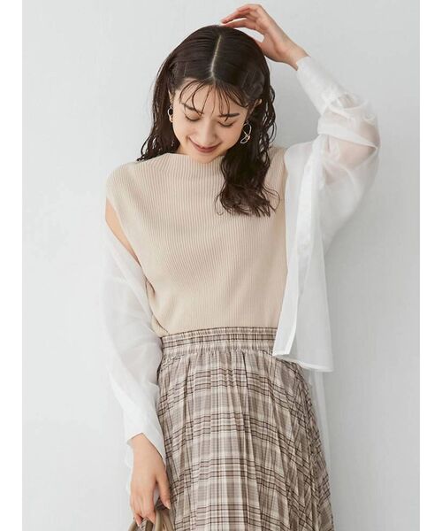 dazzlin（ダズリン）の「グロスシャドーシアーシャツ（シャツ/ブラウス・レディース・パープル/グレー/オフホワイト・FREE）」の8枚目の写真