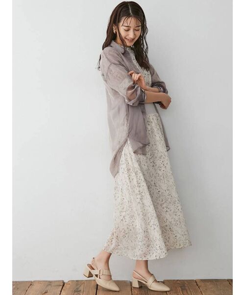 dazzlin（ダズリン）の「グロスシャドーシアーシャツ（シャツ/ブラウス・レディース・パープル/グレー/オフホワイト・FREE）」の18枚目の写真