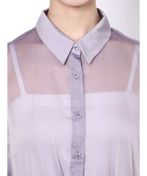 dazzlin（ダズリン）の「グロスシャドーシアーシャツ（シャツ/ブラウス・レディース・パープル/グレー/オフホワイト・FREE）」の22枚目の写真