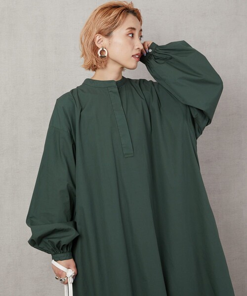 FREAK'S STORE（フリークスストア）の「【WEB限定】ボリュームシャツバルーンスリーブワンピース（シャツワンピース・レディース・ベージュ/グリーン/ホワイト/ブルー/ブラック/マジェンタ・MEDIUM/SMALL）」の5枚目の写真