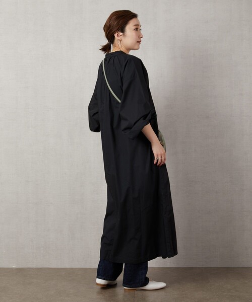 FREAK'S STORE（フリークスストア）の「【WEB限定】ボリュームシャツバルーンスリーブワンピース（シャツワンピース・レディース・ベージュ/グリーン/ホワイト/ブルー/ブラック/マジェンタ・MEDIUM/SMALL）」の14枚目の写真