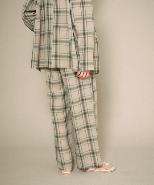 KBF（ケイビーエフ）の「リネンMIXチェックワイドパンツ（その他パンツ・レディース・チャコールグレー/ベージュ・ONE）」の17枚目の写真