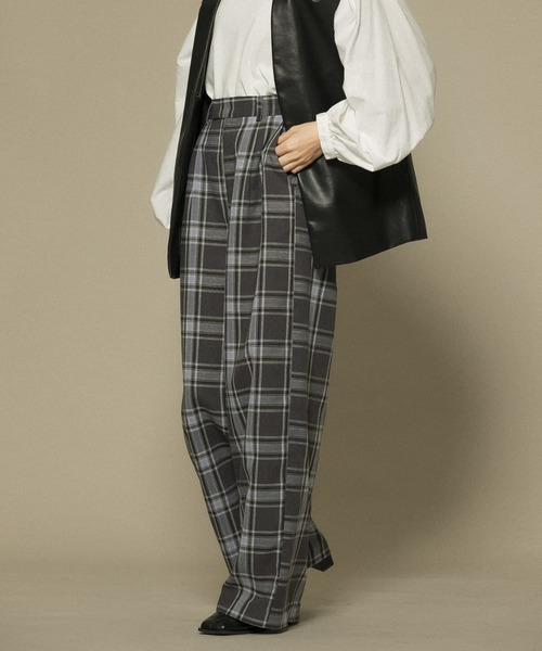 KBF（ケイビーエフ）の「リネンMIXチェックワイドパンツ（その他パンツ・レディース・チャコールグレー/ベージュ・ONE）」の7枚目の写真