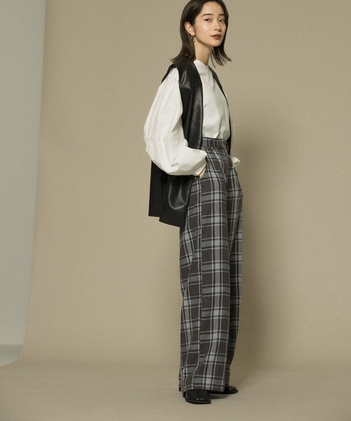 KBF（ケイビーエフ）の「リネンMIXチェックワイドパンツ（その他パンツ・レディース・チャコールグレー/ベージュ・ONE）」の22枚目の写真