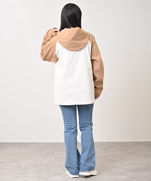 THE NORTH FACE（ザノースフェイス）の「THE NORTH FACE (ザ・ノースフェイス) CLASS V アノラックジャケット（マウンテンパーカー・レディース・ブラック/ブラウン・S/M/L/XS）」の4枚目の写真