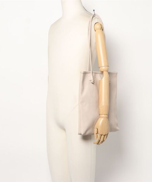 ehka sopo（エヘカソポ）の「スマホショルダー付トートバッグ（トートバッグ・レディース・オフホワイト/ブラウン/ベージュ・ﾌﾘ-）」の10枚目の写真