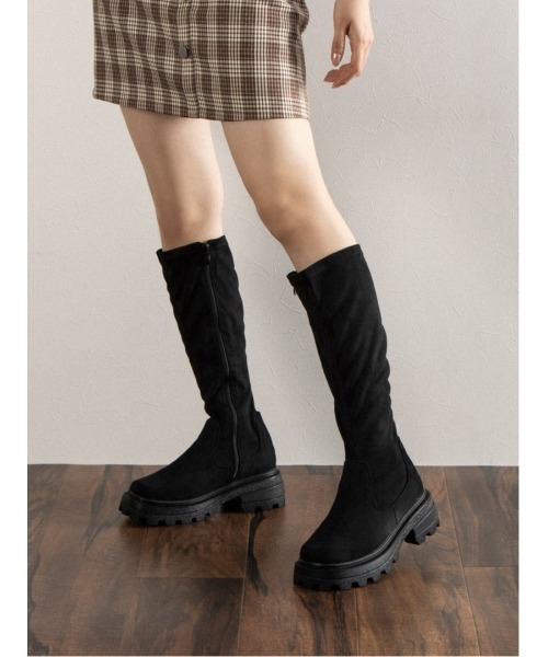 Mafmof（マフモフ）の「Mafmof(マフモフ) ボリュームソールスクエアトゥストレッチロングブーツ（ブーツ・レディース・ブラック/ブラック系その他・M/L/S/LL）」の2枚目の写真