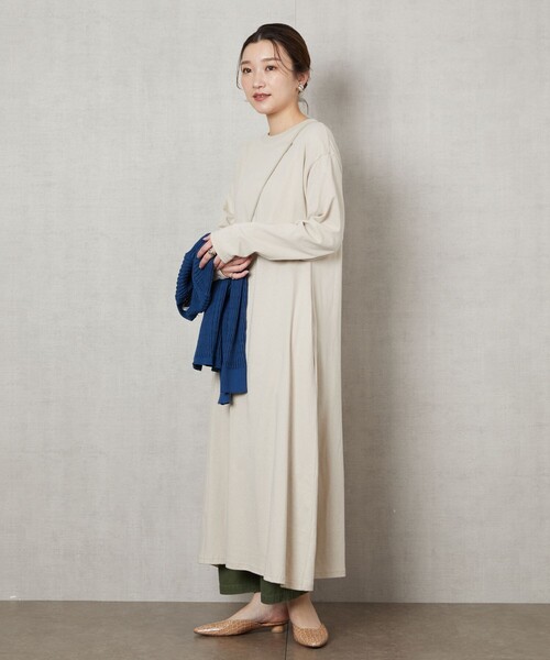 FREAK'S STORE(フリークスストア)の「【WEB限定】フレアマキシロングスリーブワンピース(ワンピース・レディース・ライトグレー/グリーン/ブラウン/ラベンダー/ナチュラル/ブラック×ベージュ/ブラック/ホワイト×ブラック/オレンジ/ネイビー/イエロー×グレー/ホワイト×ブルー・フリ-)」の7枚目の写真